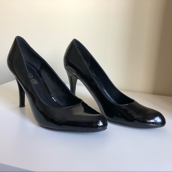 Aldo black patent leather stiletto heels shoes